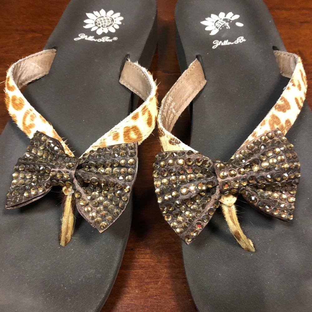 Yellow box sandals